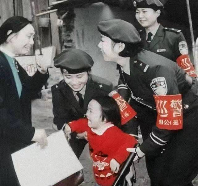 胡立强用一组湖南公安历史照庆祝中国人民警察节
